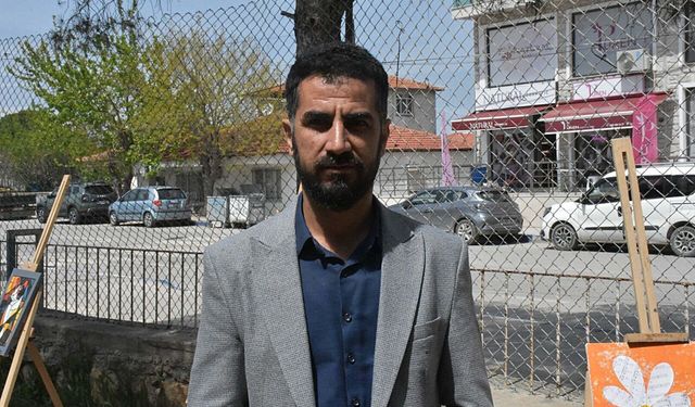 10 yaşındaki otizmli Hasan, ilk resim sergisini açtı / Ek fotoğraflar