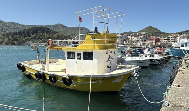 Amasra'da fırtına; dalga boyu 5 metreye ulaştı, helikopter piste güçlükle indi