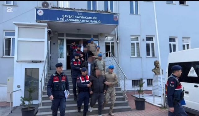 Artvin’de Silah Kaçakçılığı Operasyonunda 9 Kişi Yakalandı
