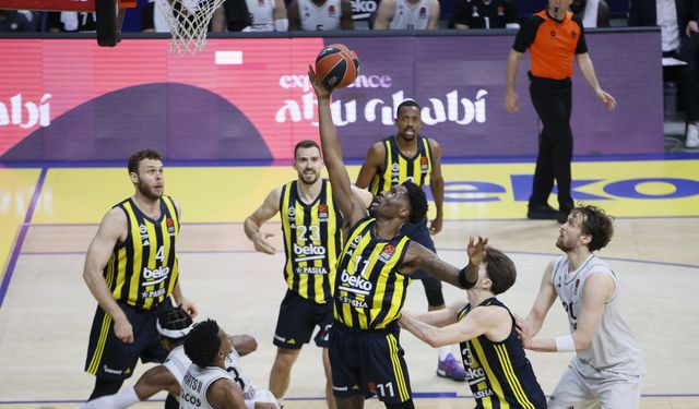 Fenerbahçe Beko - Paris Basketball: 89-72 / Fotoğraf eklendi