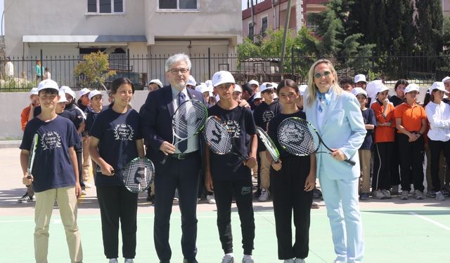 Haydi Tenise Projesi 11 deprem ilinde eş zamanlı başladı