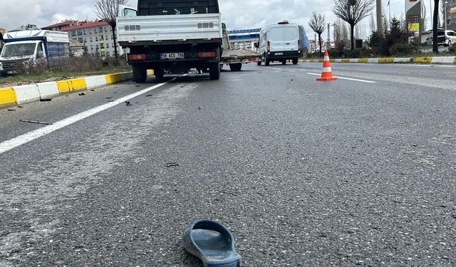 Kamyonetin çarptığı kadın hayatını kaybetti