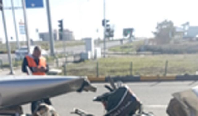 Kars'ta zırhlı araç ile otomobil çarpıştı; 2'si polis 6 yaralı