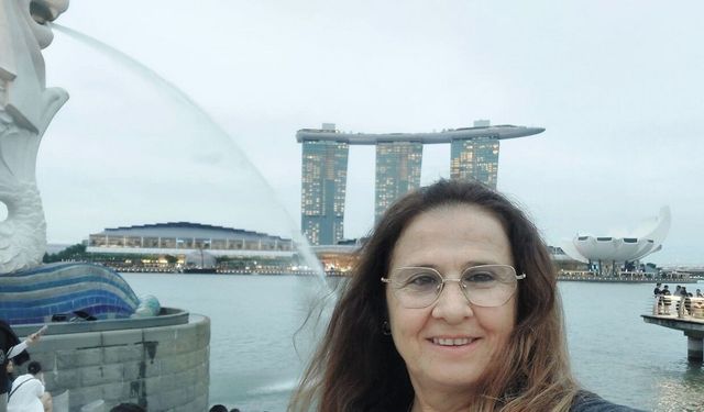 Öğrencileri, kazada ölen Vahide öğretmeni izci selamıyla uğurladı / Ek fotoğraflar