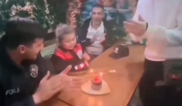 Polis ekiplerinden Deniz'e doğum günü sürprizi