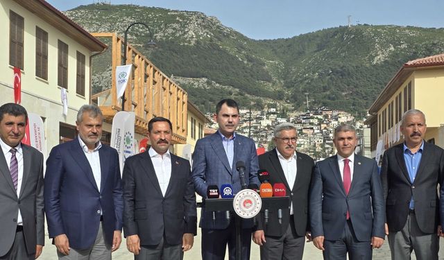 Bakan Kurum: Deprem bölgesindeki çalışmalar, bir milletin kararlılığının göstergesidir