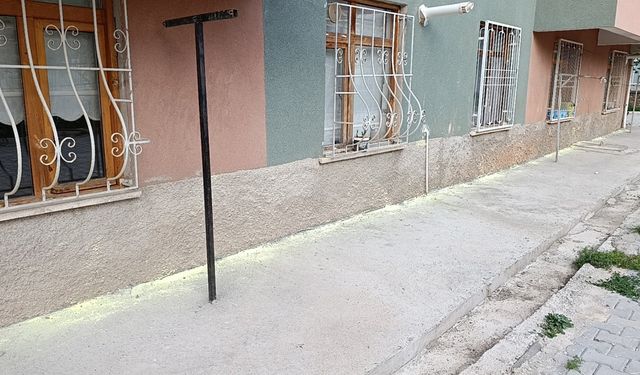 Çatıdaki fareleri kaçırmak için kükürt ve ispirto yaktılar; 4 kişi dumandan etkilendi