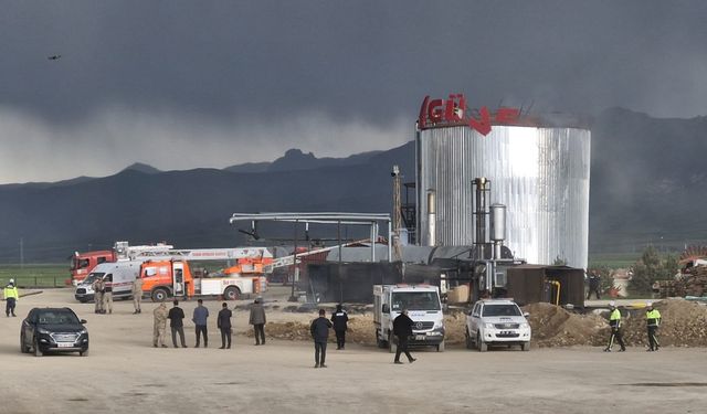 Erzurum'da asfalt üretim tesisinde gaz sıkışması kaynaklı patlama: 1 ölü, 1 yaralı