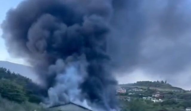 Hatay'da, tekstil fabrikasındaki yangın söndürüldü