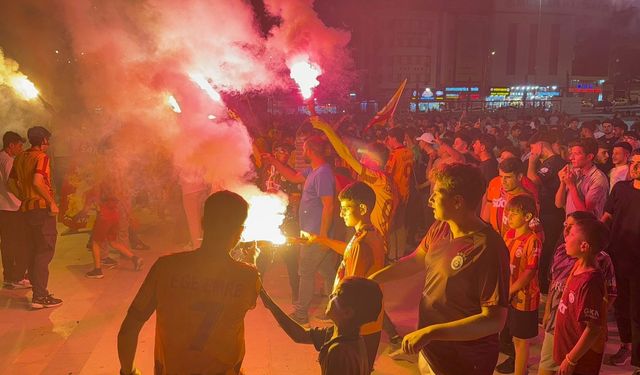 Şanlıurfa’da Galatasaray’ın şampiyonluğu coşkuyla kutlandı
