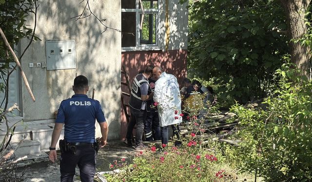 2 gündür haber alınamıyordu, evinin yanında ölü bulundu
