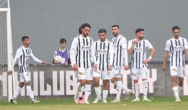 Altay'da futbolcular ödeme bekliyor