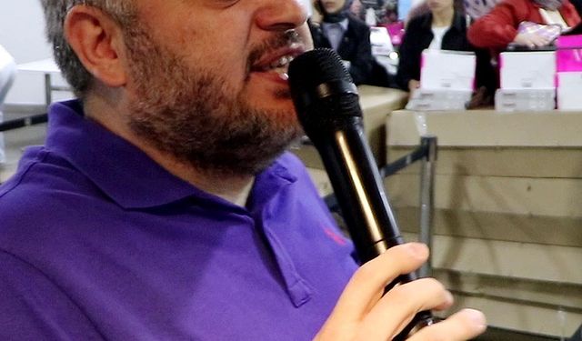 AVM'de indirim izdihamı