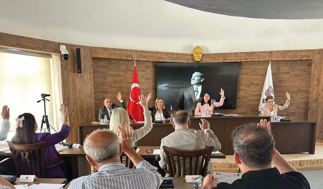 Edirne Belediye Meclisi'nde gerginlik