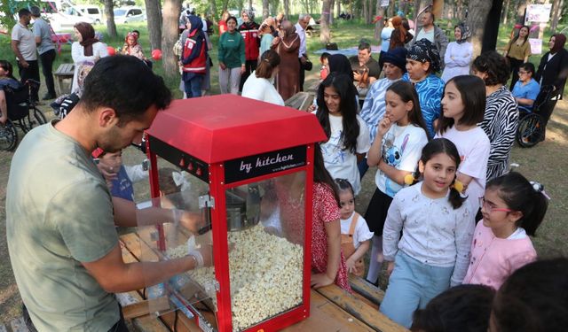 Erzurum'da 'dijital detoks' pikniği; cep telefonları 4 saatliğine kapatıldı