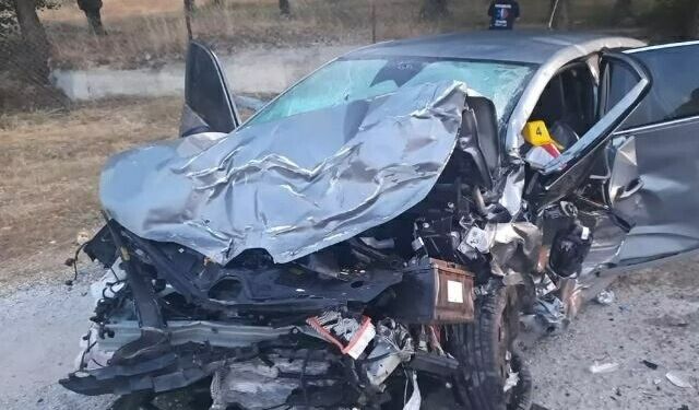 İzmir'de zincirleme kaza: 5 ölü, 2 yaralı
