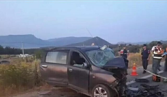 Menderes'te 5 kişinin öldüğü kazada sürücülerden birinin ehliyetine geçici olarak el konulmuş