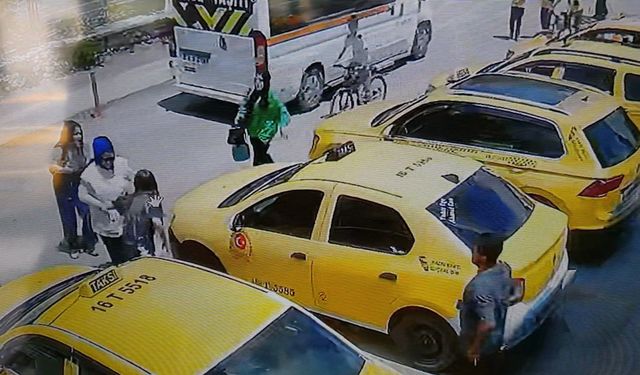 Sokakta karşılaştığı eski nişanlısını okul önünde bacağından vurdu; saldırı kamerada