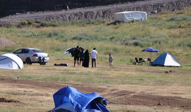 2 bin 200 metre yükseklikteki yaylada çadır tatili