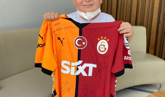 Barış Alper Yılmaz’dan kanser hastası çocuğa sürpriz