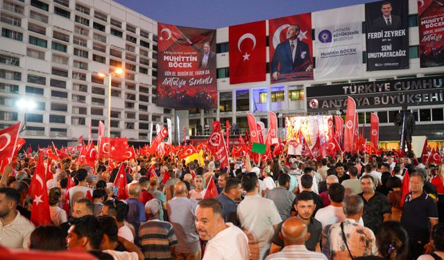 Özgür Özel Antalya mitinginde konuştu (5)