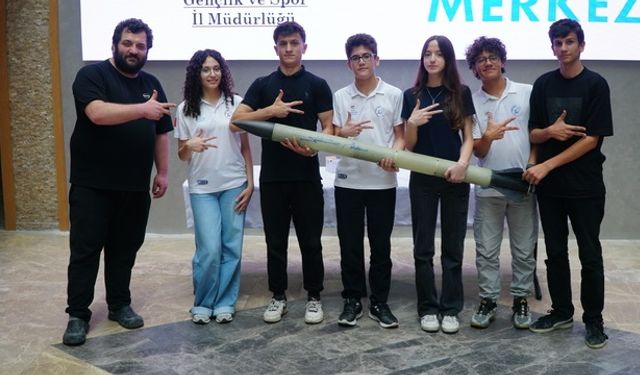 Rize'de Roket tasarlayan liselilerin hedefi TEKNOFEST şampiyonluğu