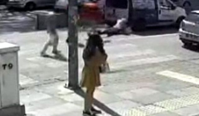 Yol verme kavgasında darbedilen kadın yaralandı; o anlar kamerada