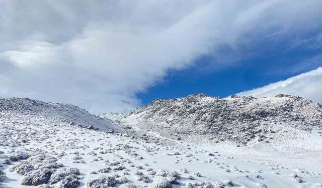 Aydınlar’da kar yağışı