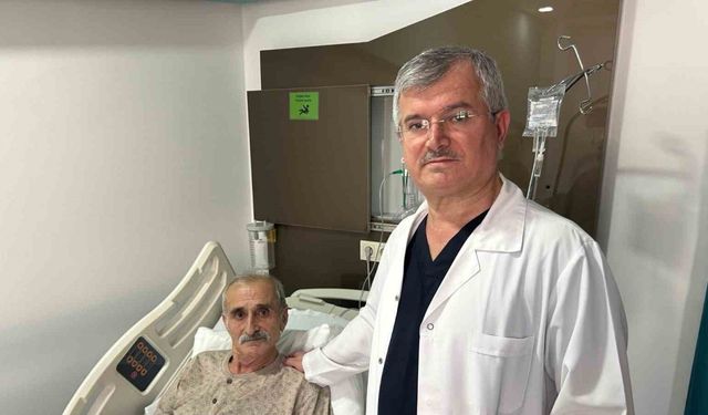 Aynı anda iki kalp krizi geçiren hasta zamanında müdahaleyle kurtarıldı