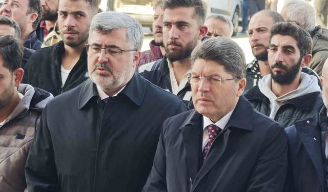 Bakan Tunç vefat eden vatandaşların cenaze törenlerine katıldı