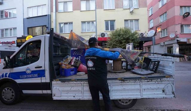 Balıkesir’de zabıtadan kaldırım işgaline sıkı denetim