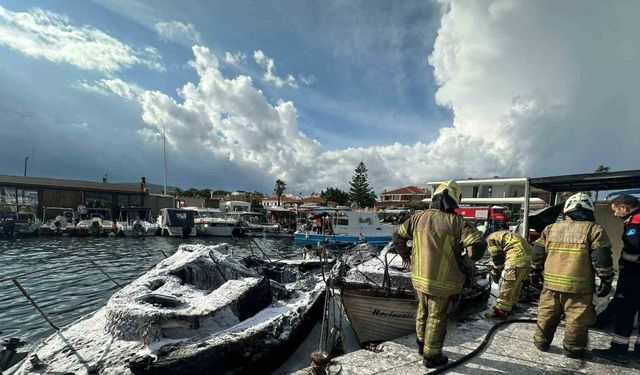 Çeşme’deki yangında 7 tekne alevlere teslim oldu