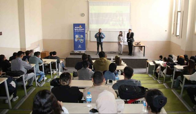 Dicle Elektrik’ten üniversite öğrencilerine kariyer desteği