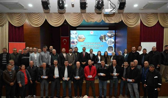 Edirne’de sütte verim artacak: 52 besiciye erken teşhis cihazı dağıtıldı