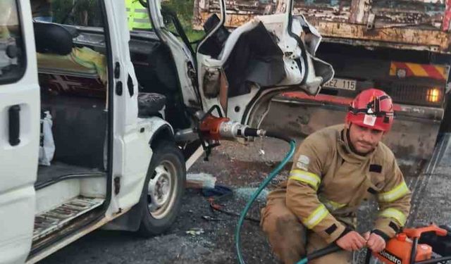 Edremit’te zincirleme kaza: 6 yaralı