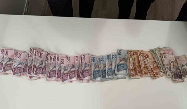 Esnaftan para toplayan dilencinin üzerinden 9 bin TL çıktı