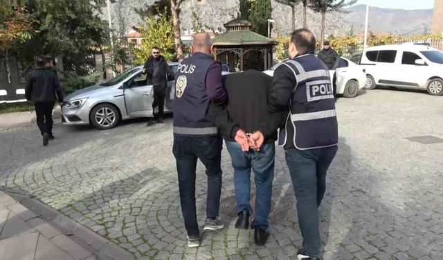 Evinde ölü bulunmuştu: Cinayeti 8 ay sonra DNA örneği aydınlattı