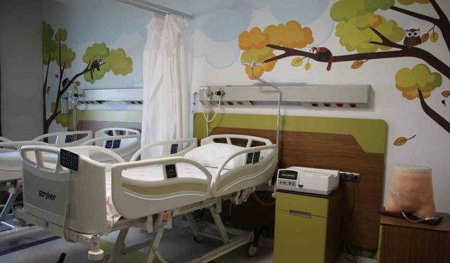 Fethi Sekin Şehir Hastanesi’nde çocuk periton diyalizi ünitesi hizmete girdi