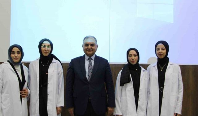 FÜ Eğitim Fakültesi’nde önlük giyme töreni