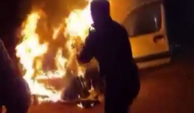 Gaziantep’te yanan araca cezaevi personeli müdahale etti, Bakan Tunç tebrik etti