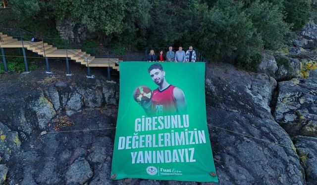 Giresun Adası’nda, Alperen Şengün’e onur posteri