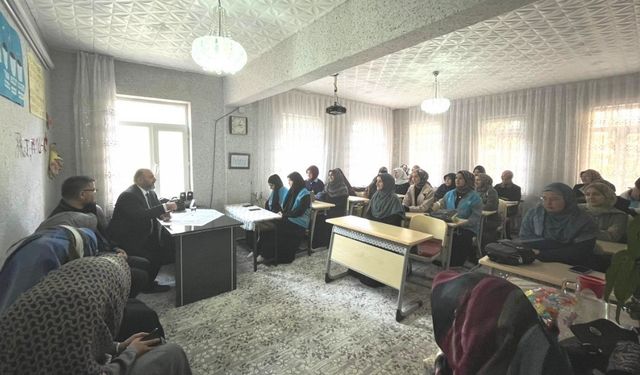 İl Müftüsü Açık "Gençlik Buluşmaları" programına katıldı