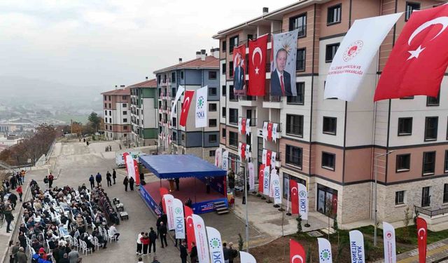 Karabük’te TOKİ konutları hak sahiplerine teslim edilmeye başlandı