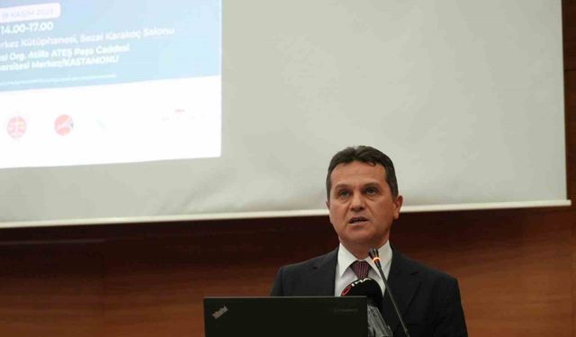 Kastamonu Üniversitesi Rektörü Prof. Dr. Topal: "Savaş ve çatışmaların belirli kurallara bağlanması hem dini hem hukuki hem de ahlaki bir yükümlülüktür"