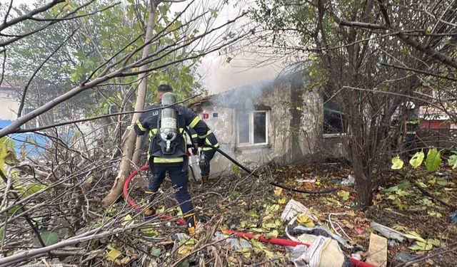 Kırklareli’nde metruk binada yangın