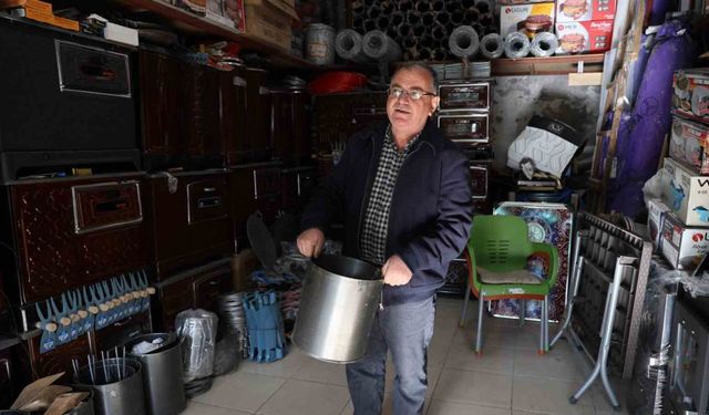 Kırşehir Uzun Çarşı’da soba satışları arttı