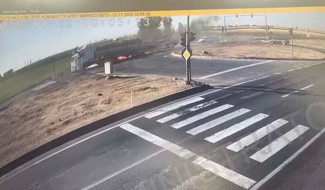 Mardin’de 2 tır ile SUV tipi aracın çarpıştığı kaza sonrası alev alan tır söndürüldü