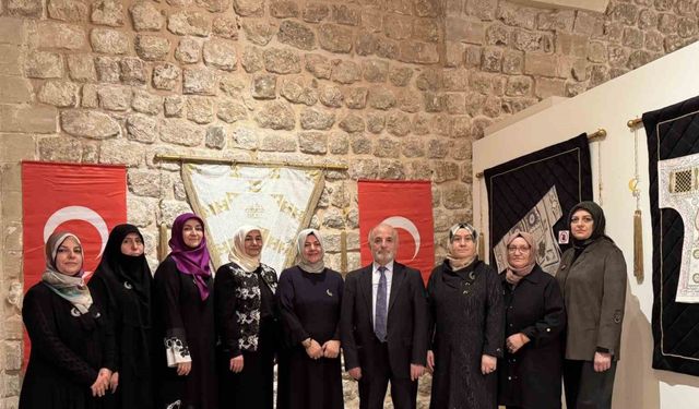 Mardin’de "Dualı Sultan Gömlekleri" sergisi açıldı
