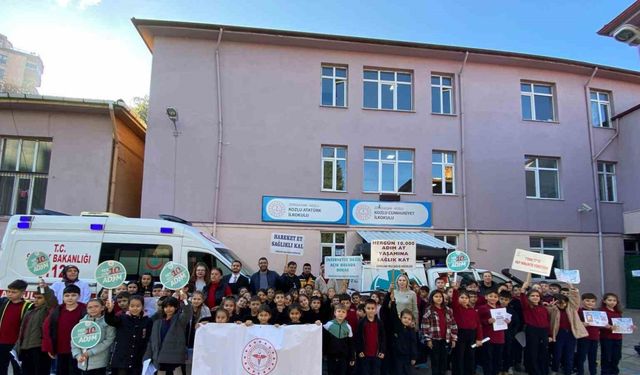 Minik öğrenciler sağlık elçisi oldu