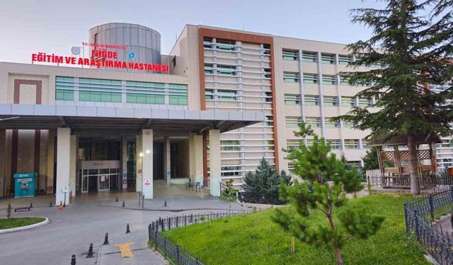 Niğde’de hastane ek binasında çıkan yangın kısa sürede söndürüldü